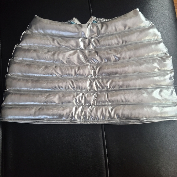 Women Sliver bubble mini skirt size Small - Picture 2 of 4